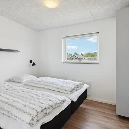 Pet Friendly In With Sauna Holiday home